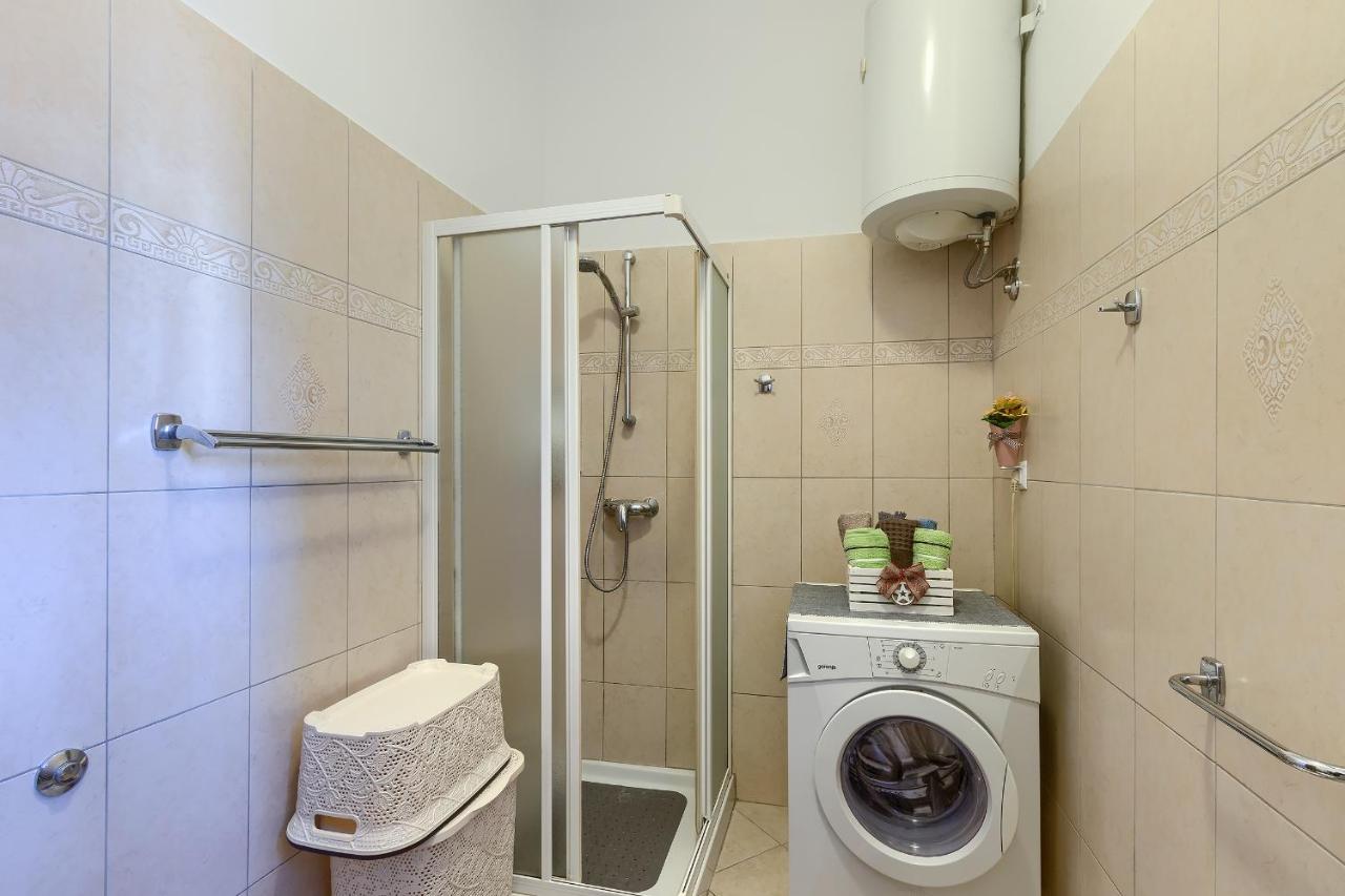 Aida Pula Apartment Екстер'єр фото